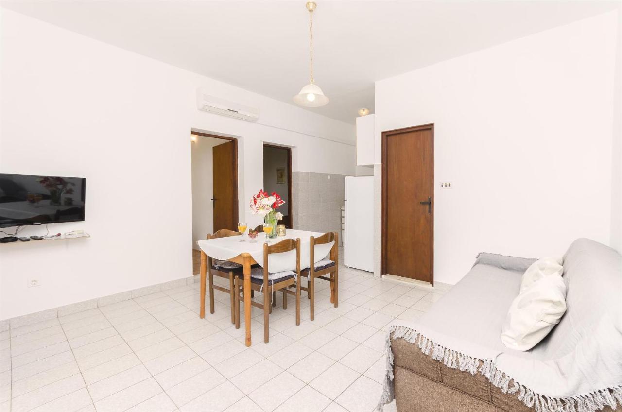 Apartments And Room Lotus Tribunj  Ngoại thất bức ảnh
